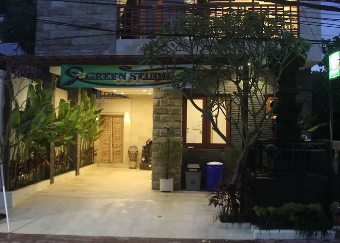 アパート Green Studio Apartment Seminyak スミニャック