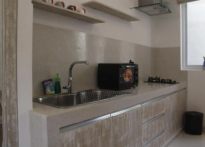 Green Studio Apartment Seminyak アパート